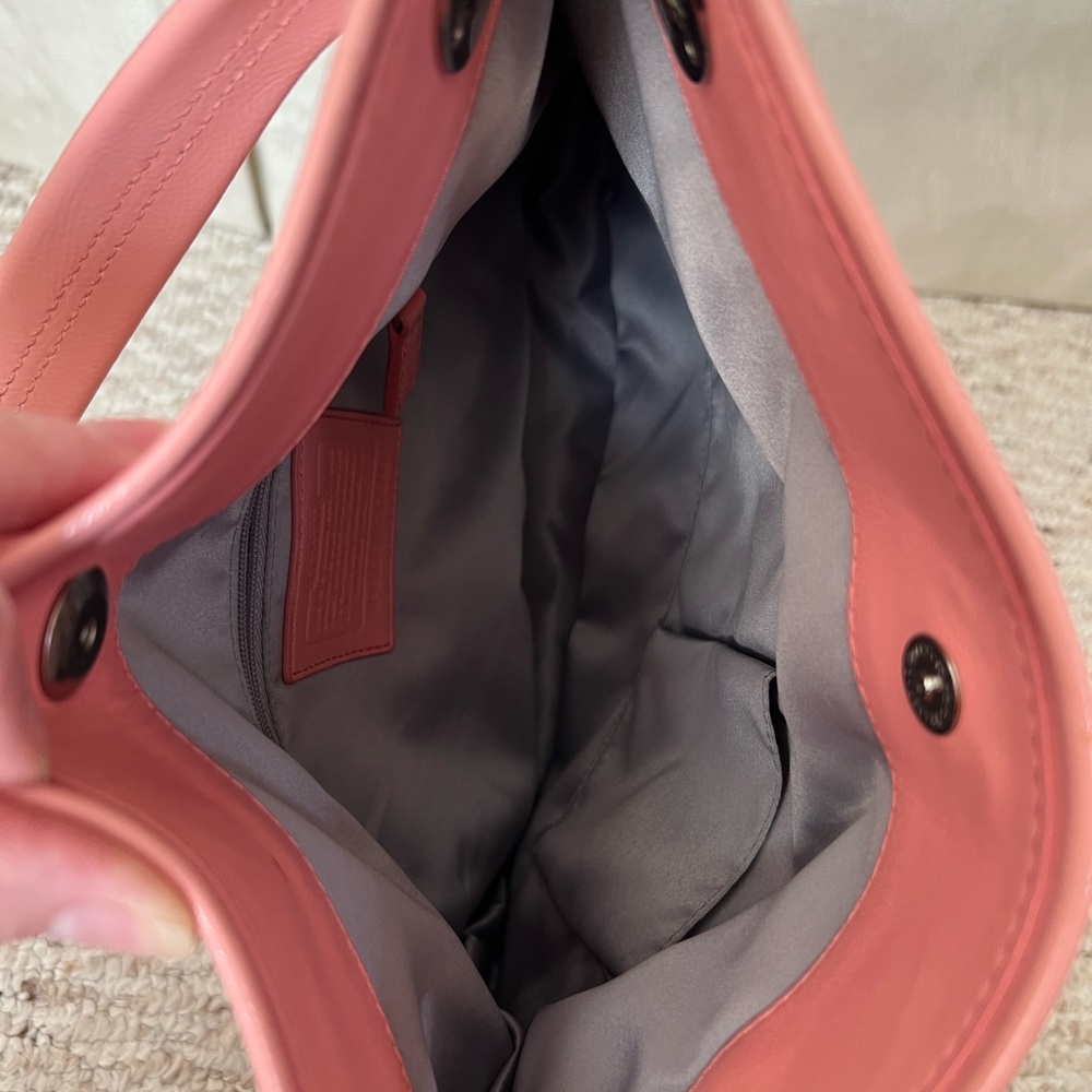 Coach Purse ๐ - Picture 6 of 7